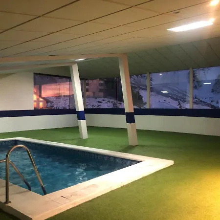 Al Lado De La Plaza Sierra Nevada